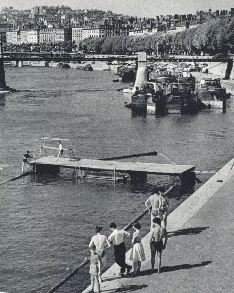 Quand on se baignant dans la Saône à partir du quai des Célestins dans les années 50
