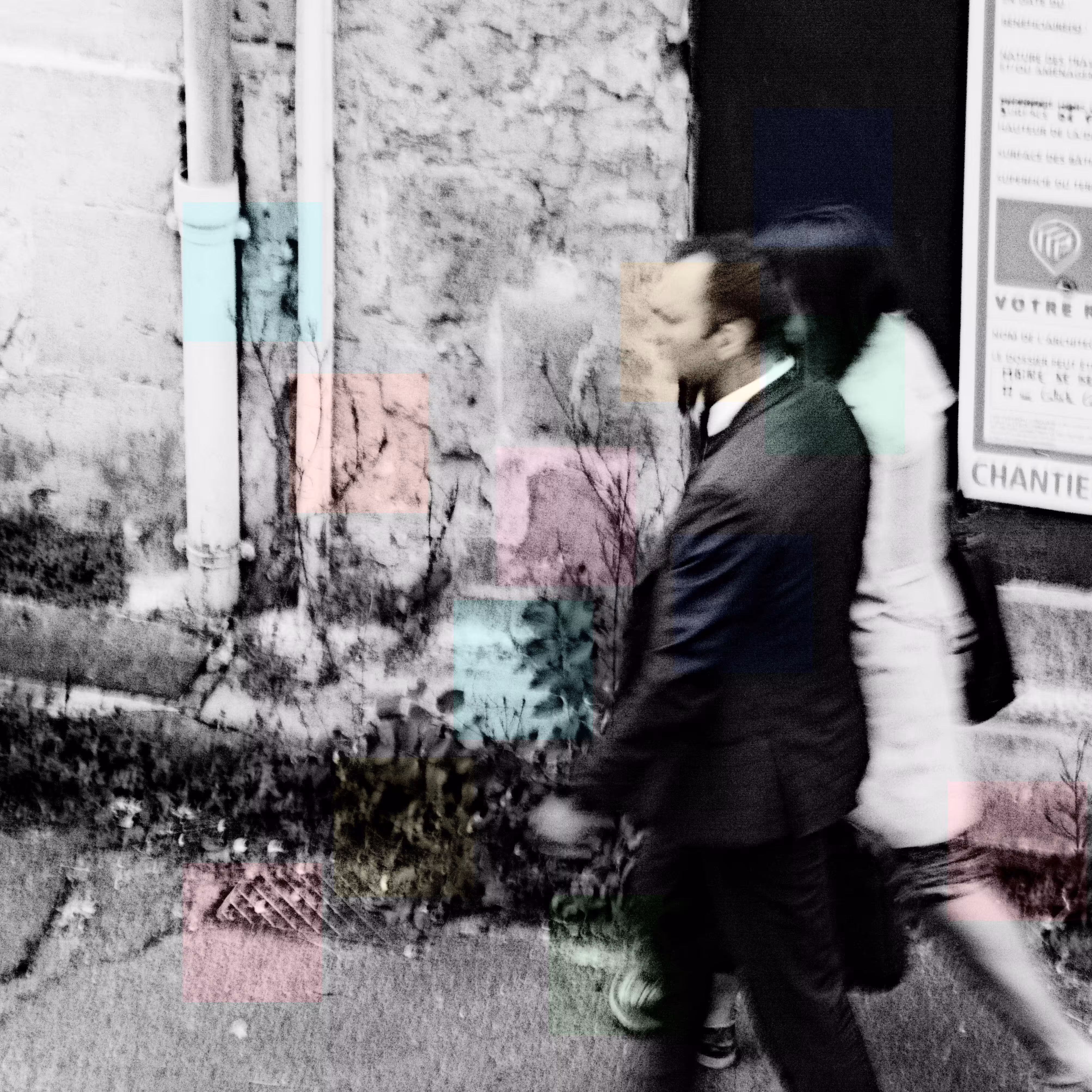 Photographie de deux passants